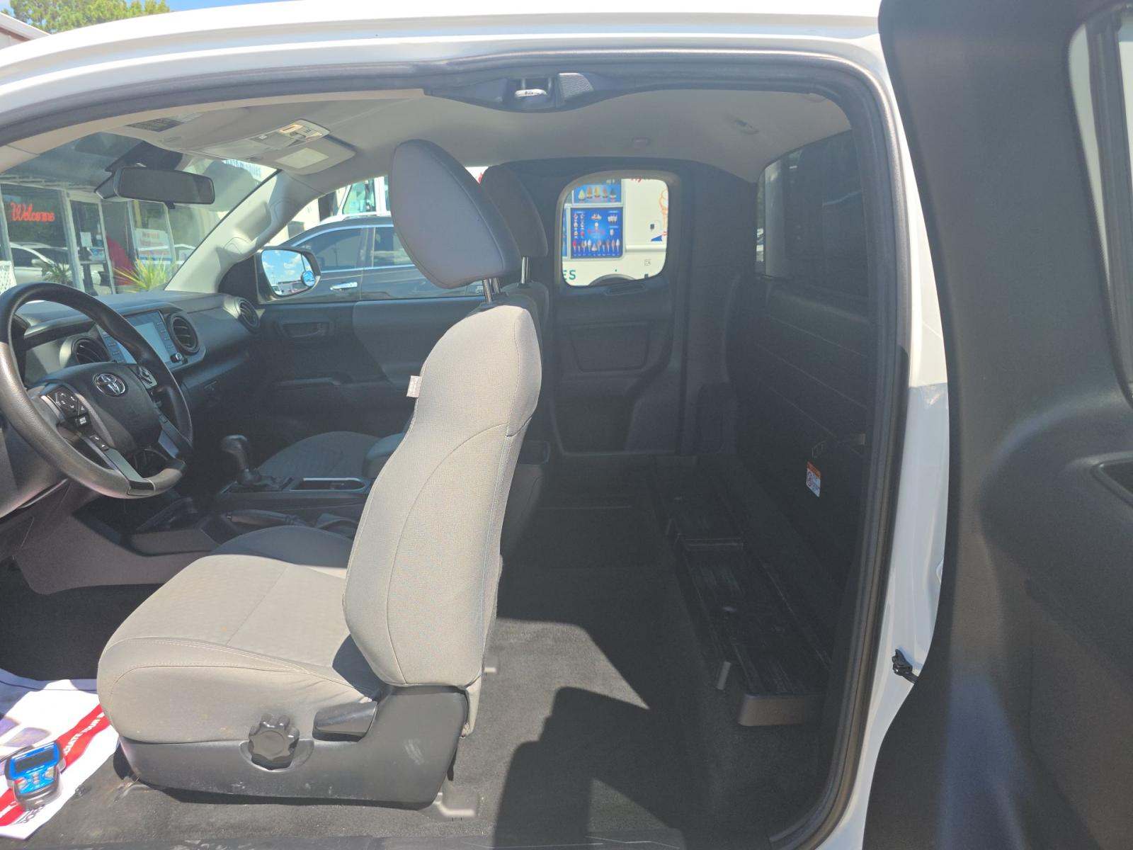 2022 Toyota Tacoma SR RWD