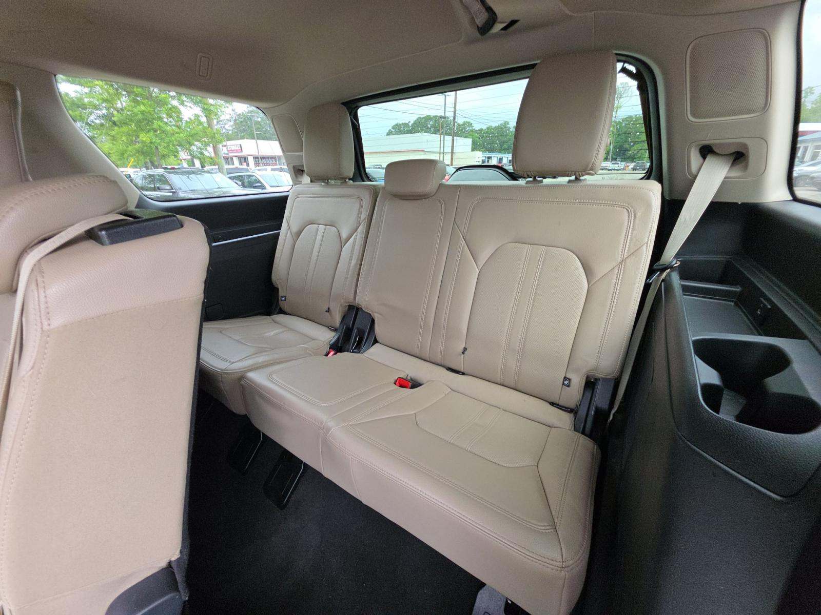 FORD EXPEDITION - 10