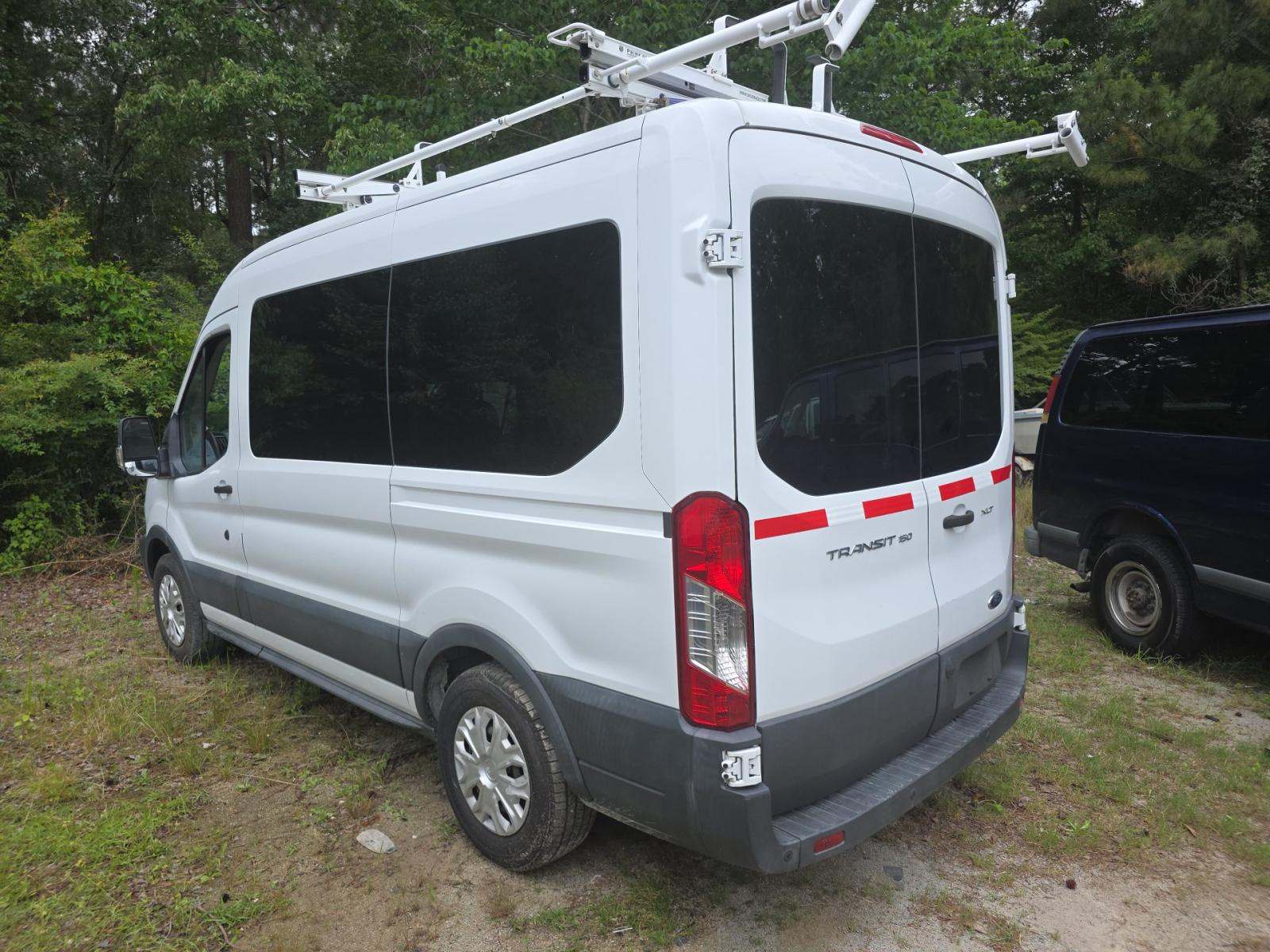 FORD TRANSIT 150 - 2