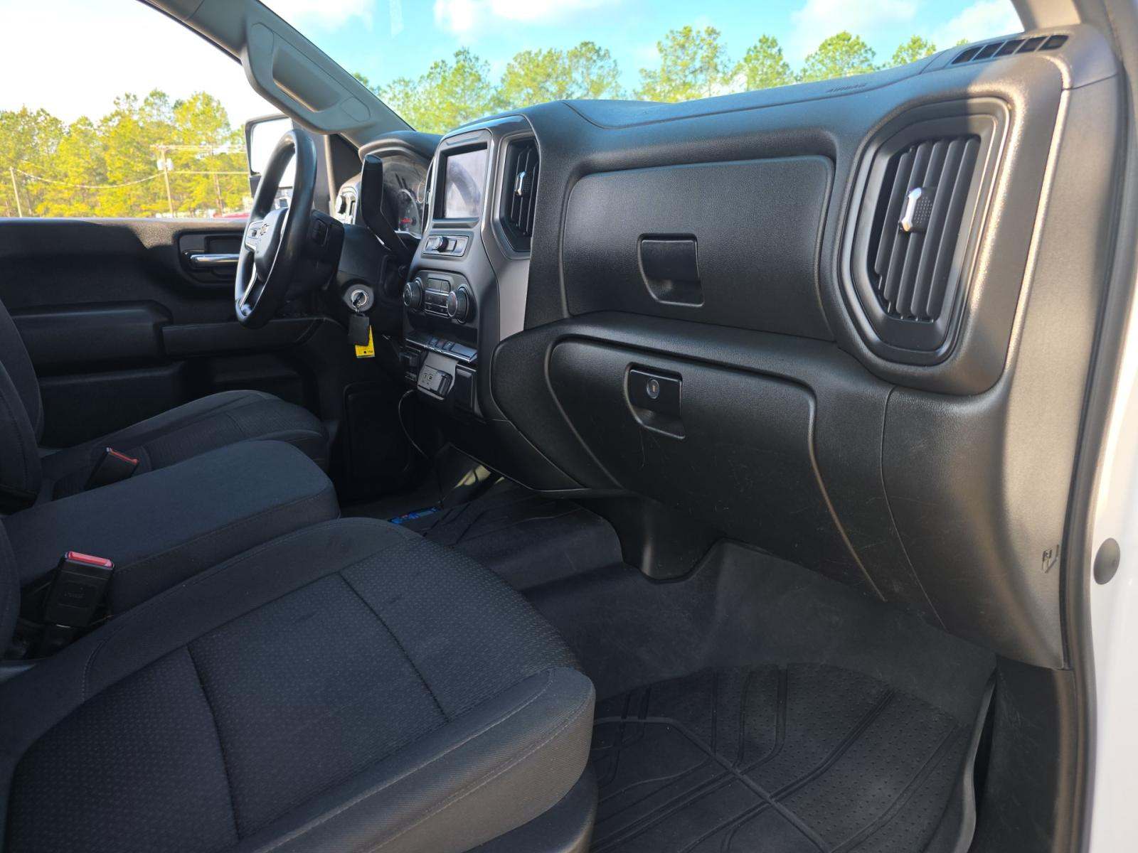 2023 Chevrolet Silverado 2500HD Custom AWD