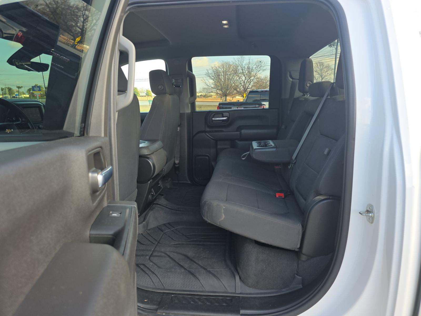 2023 Chevrolet Silverado 2500HD Custom AWD