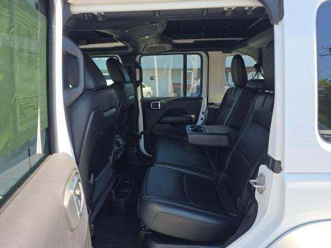 JEEP 4XE SAHARA HIGH ALTITUDE - 9