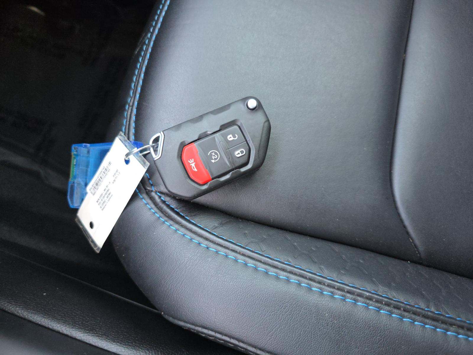 JEEP 4XE SAHARA HIGH ALTITUDE - 4