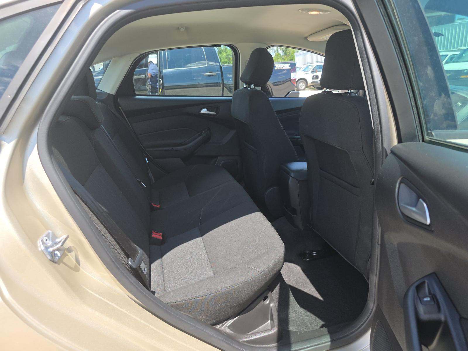 2017 Ford Focus SE FWD