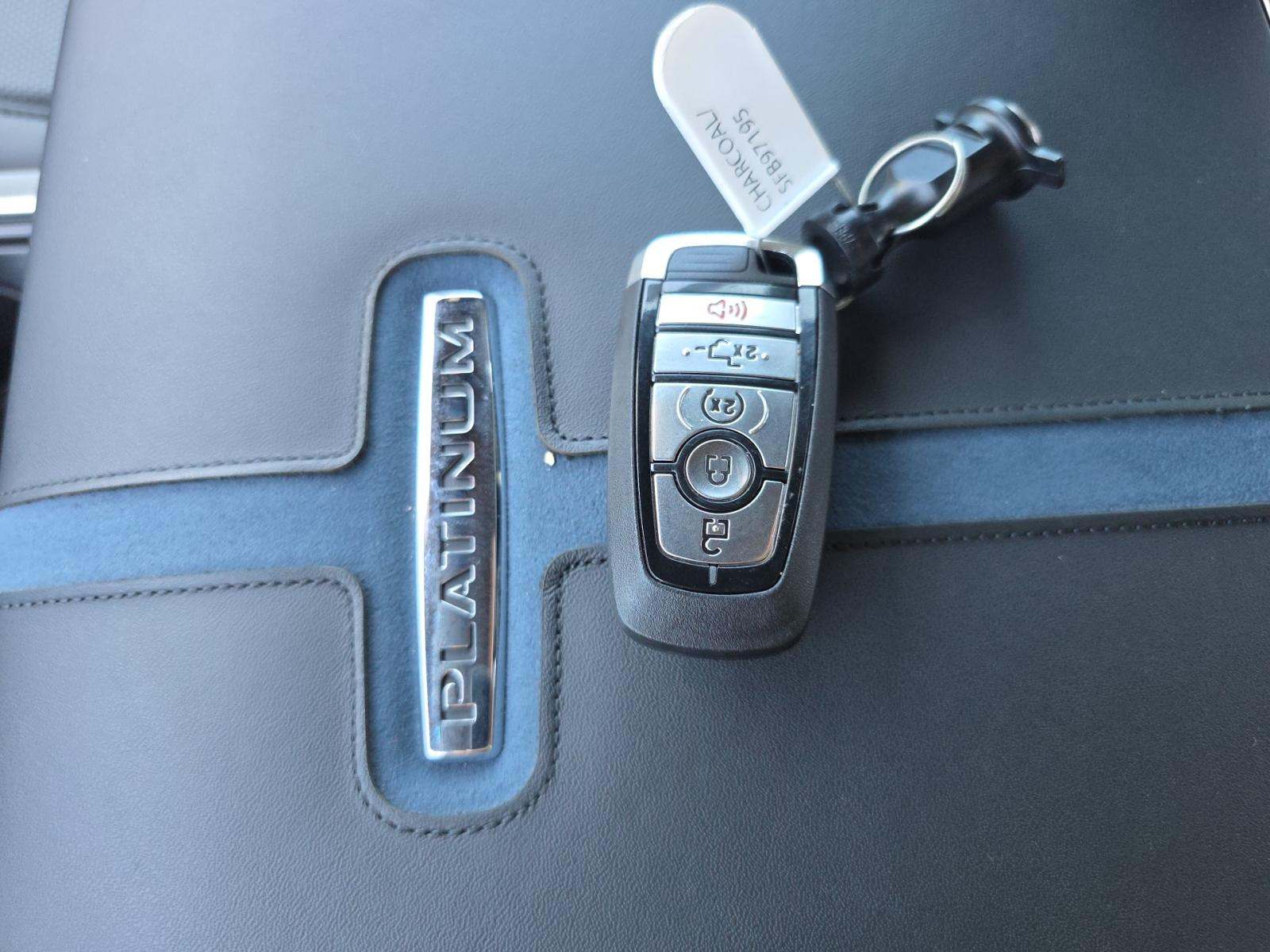 2025 Ford F-150 Platinum AWD