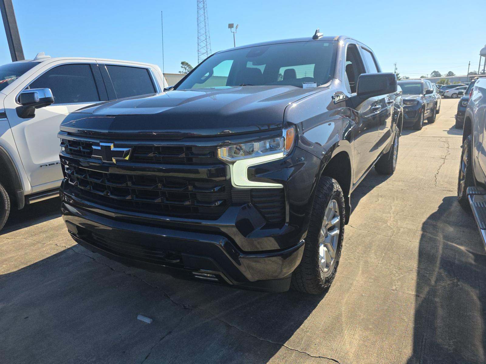2023 Chevrolet Silverado 1500 RST AWD