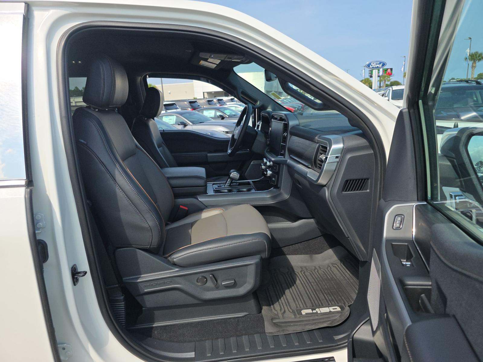 2025 Ford F-150 Lariat AWD