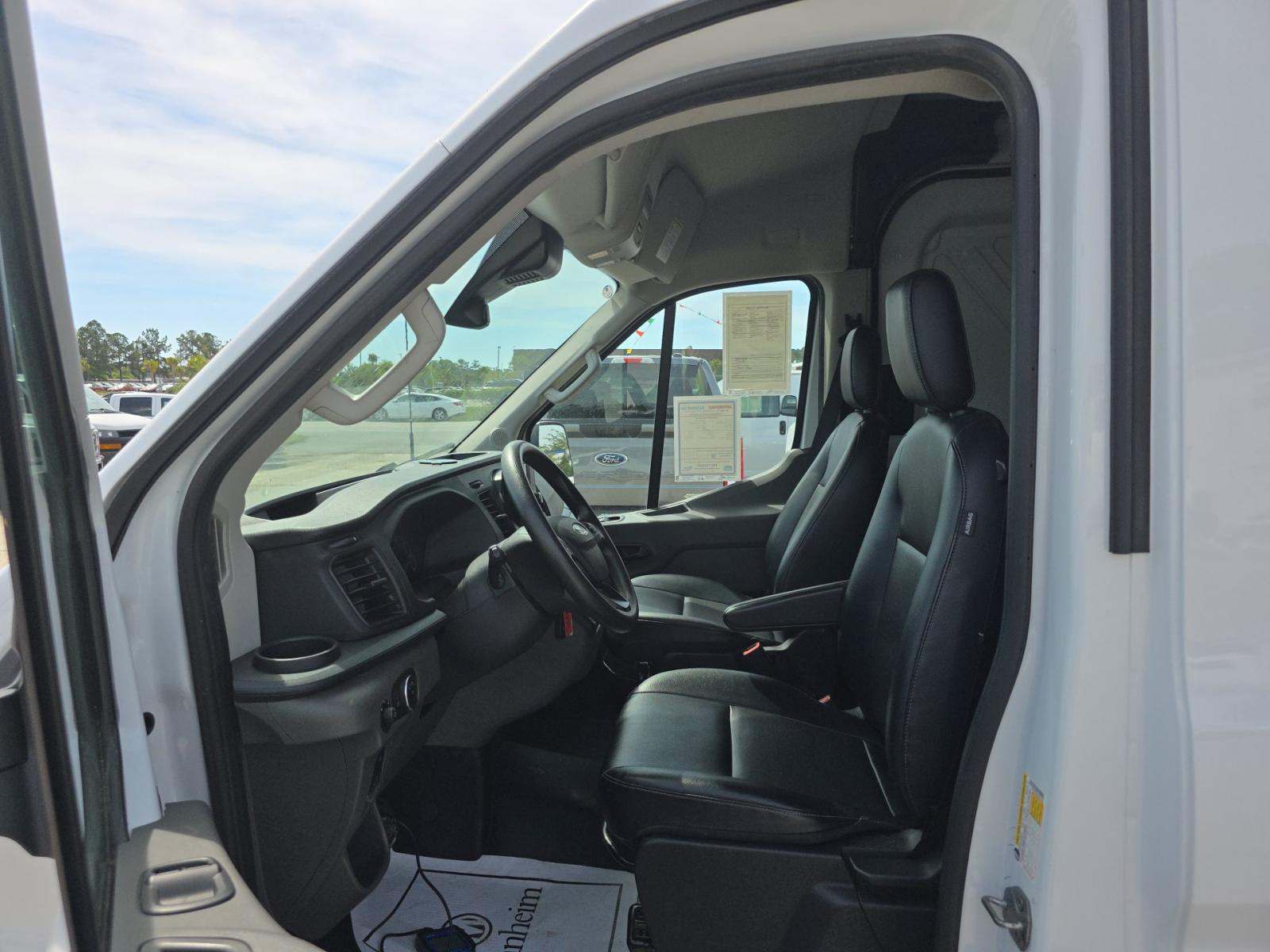 FORD TRANSIT 250 - 2
