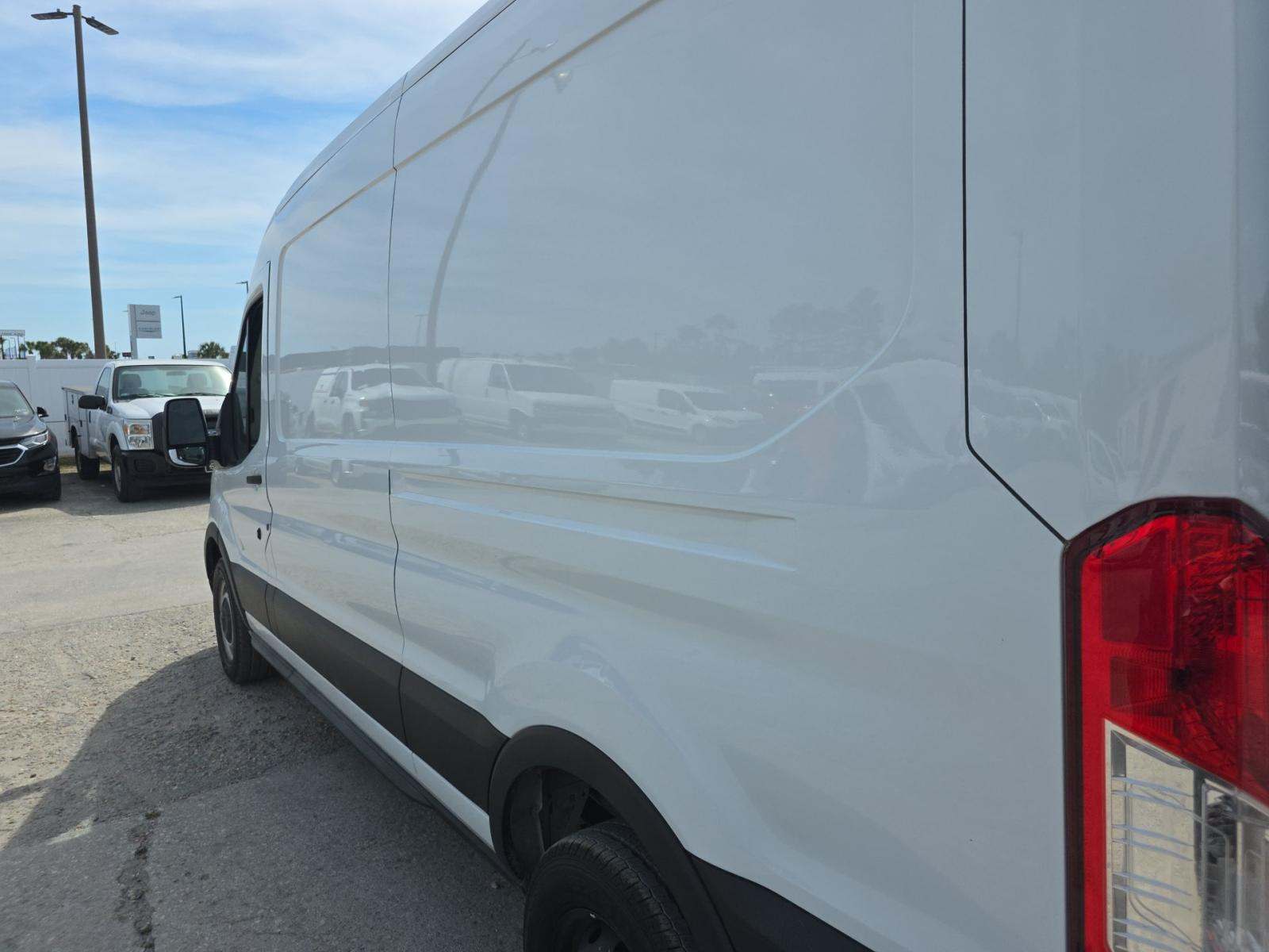 FORD TRANSIT 250 - 9