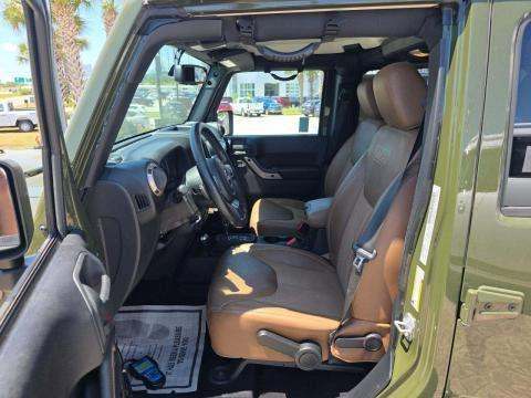 JEEP UNLIMITED SAHARA 75TH ANNIVERSARY EDITION - 6