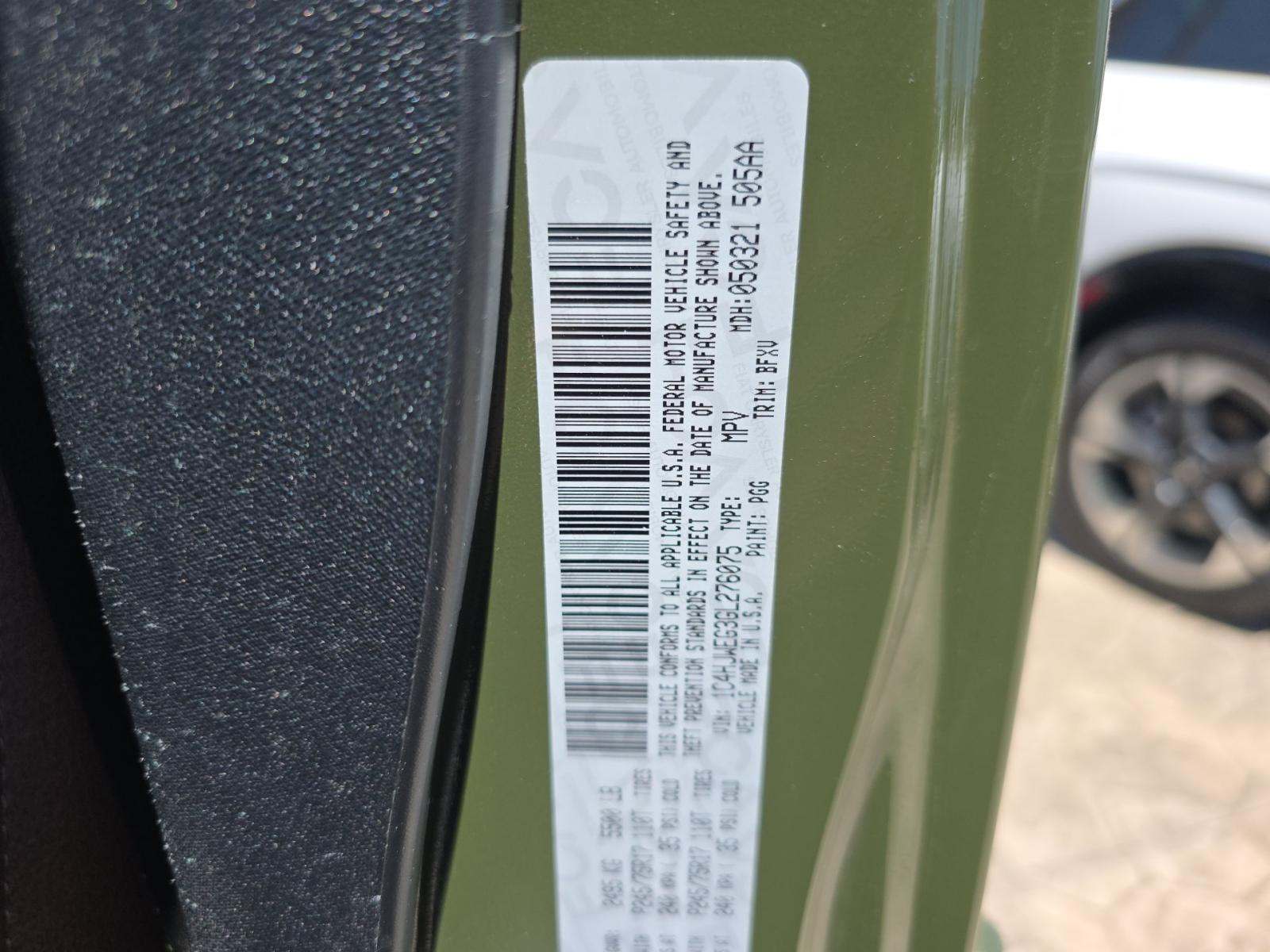 JEEP UNLIMITED SAHARA 75TH ANNIVERSARY EDITION - 5