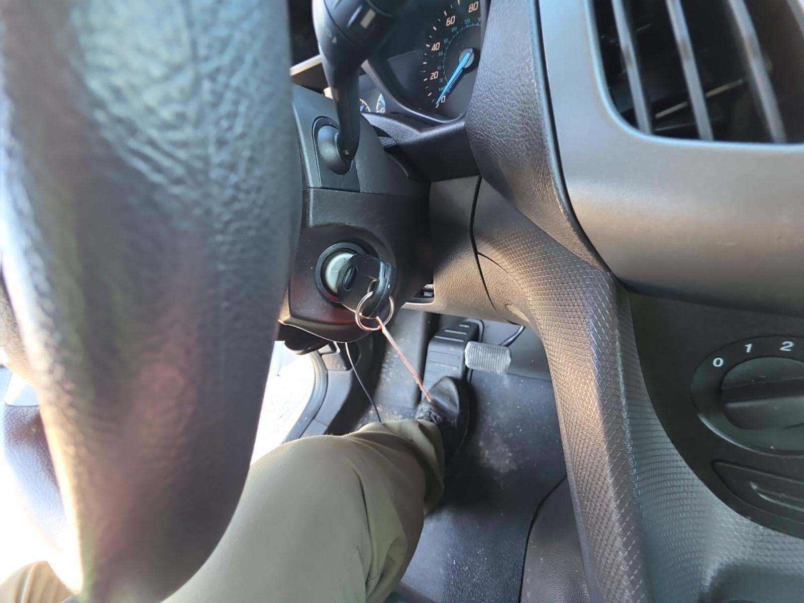 FORD TRANSIT CONNECT - 4