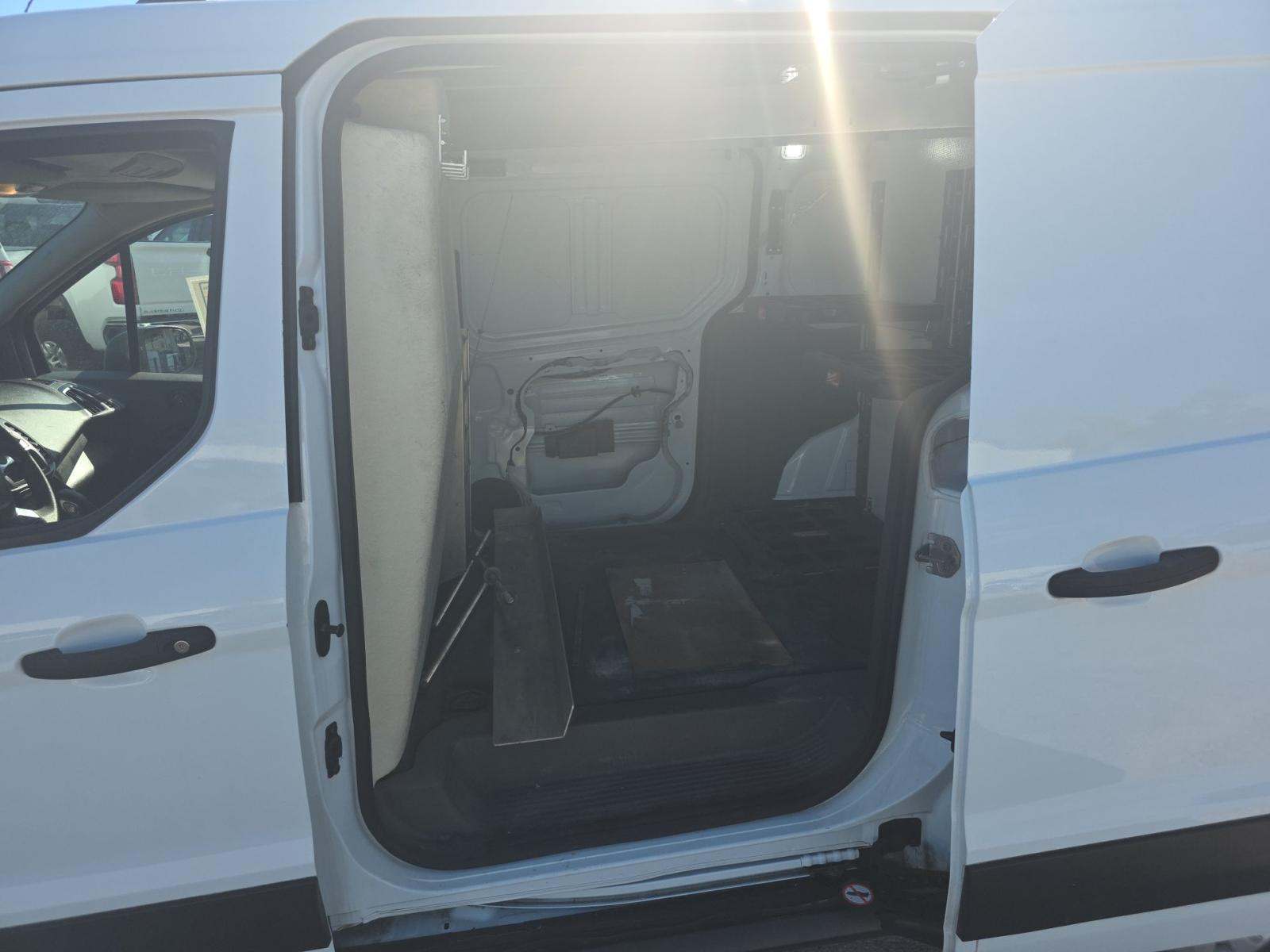 FORD TRANSIT CONNECT - 9