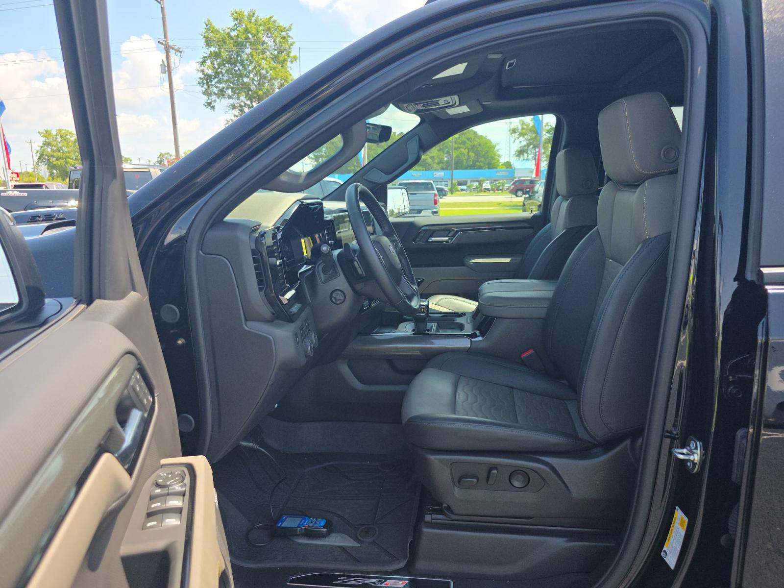 2025 Chevrolet Silverado 1500 ZR2 AWD