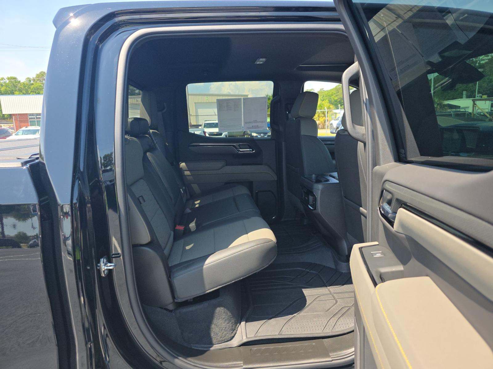 2025 Chevrolet Silverado 1500 ZR2 AWD