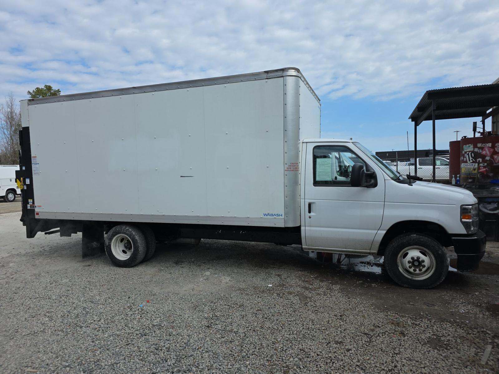 FORD E-350 - 4