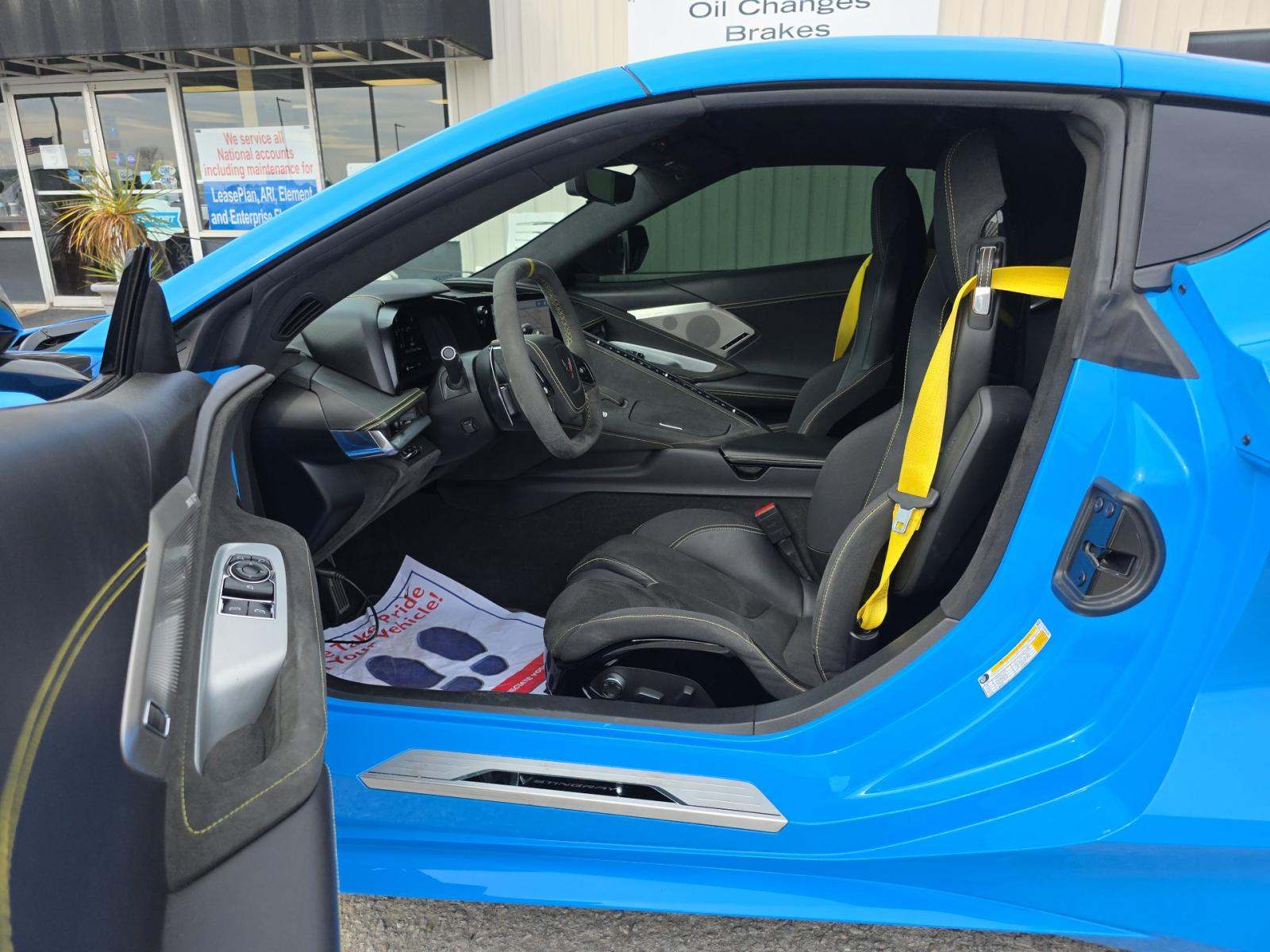 CHEVROLET CORVETTE - 2