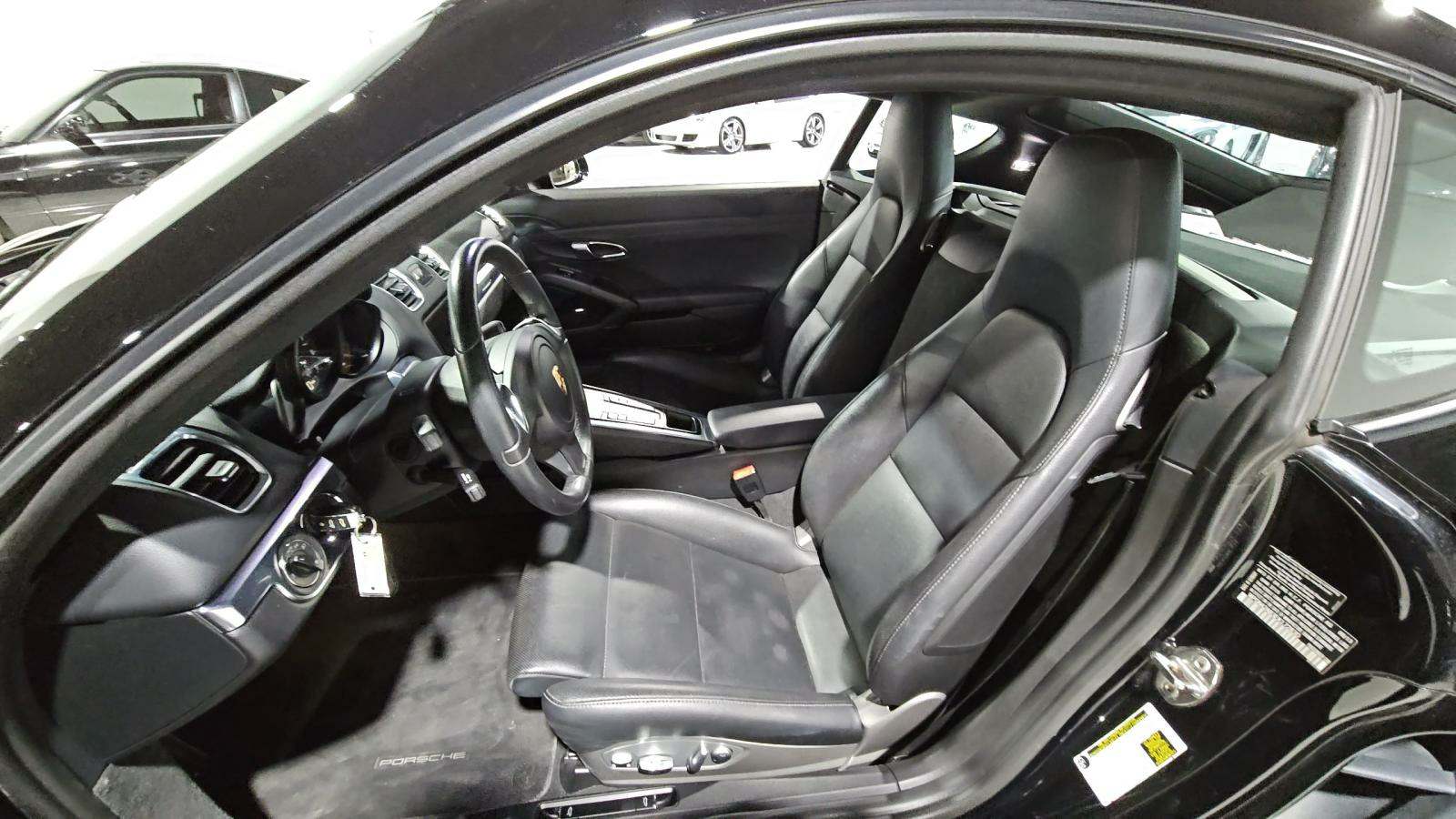 2014 Porsche Cayman 2D COUPE RWD