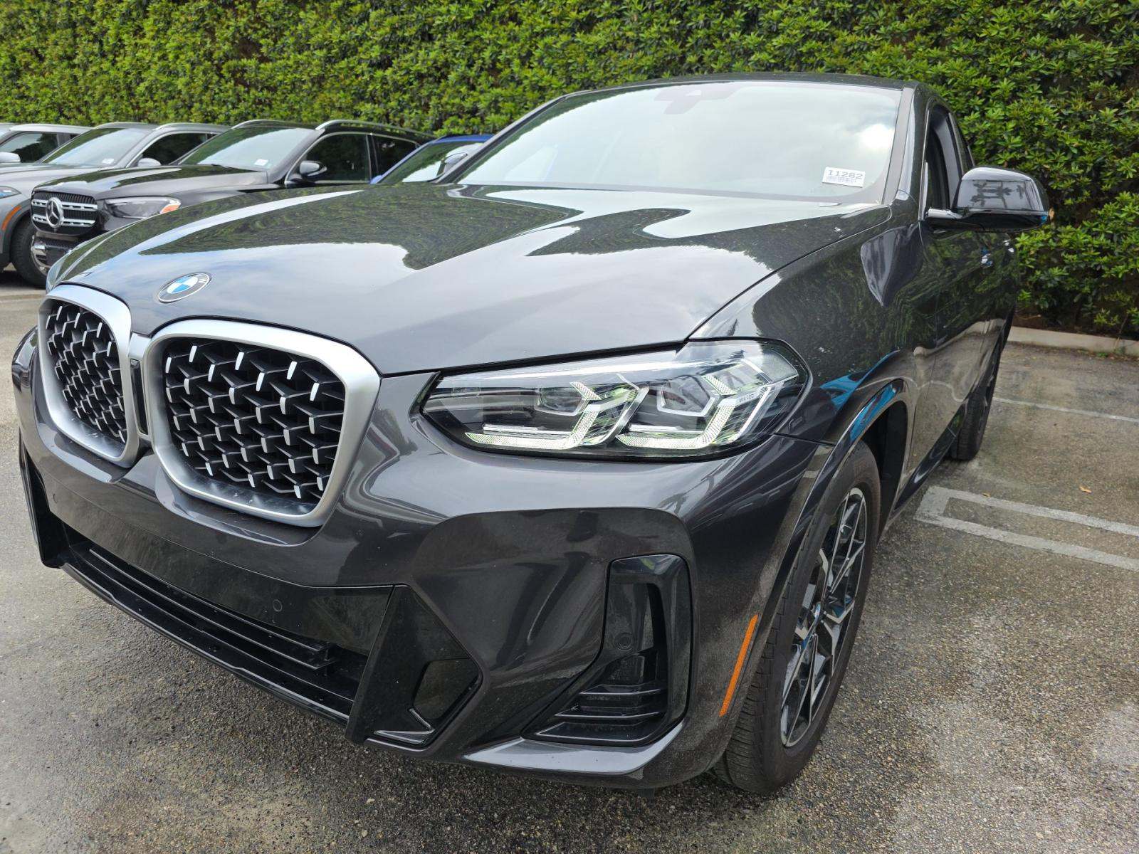 2025 BMW X4 xDrive30i AWD