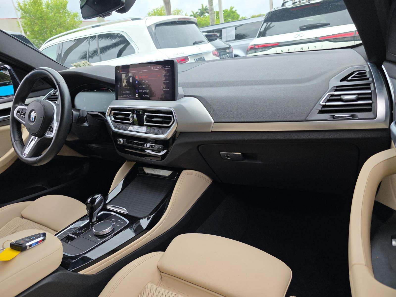2025 BMW X4 xDrive30i AWD