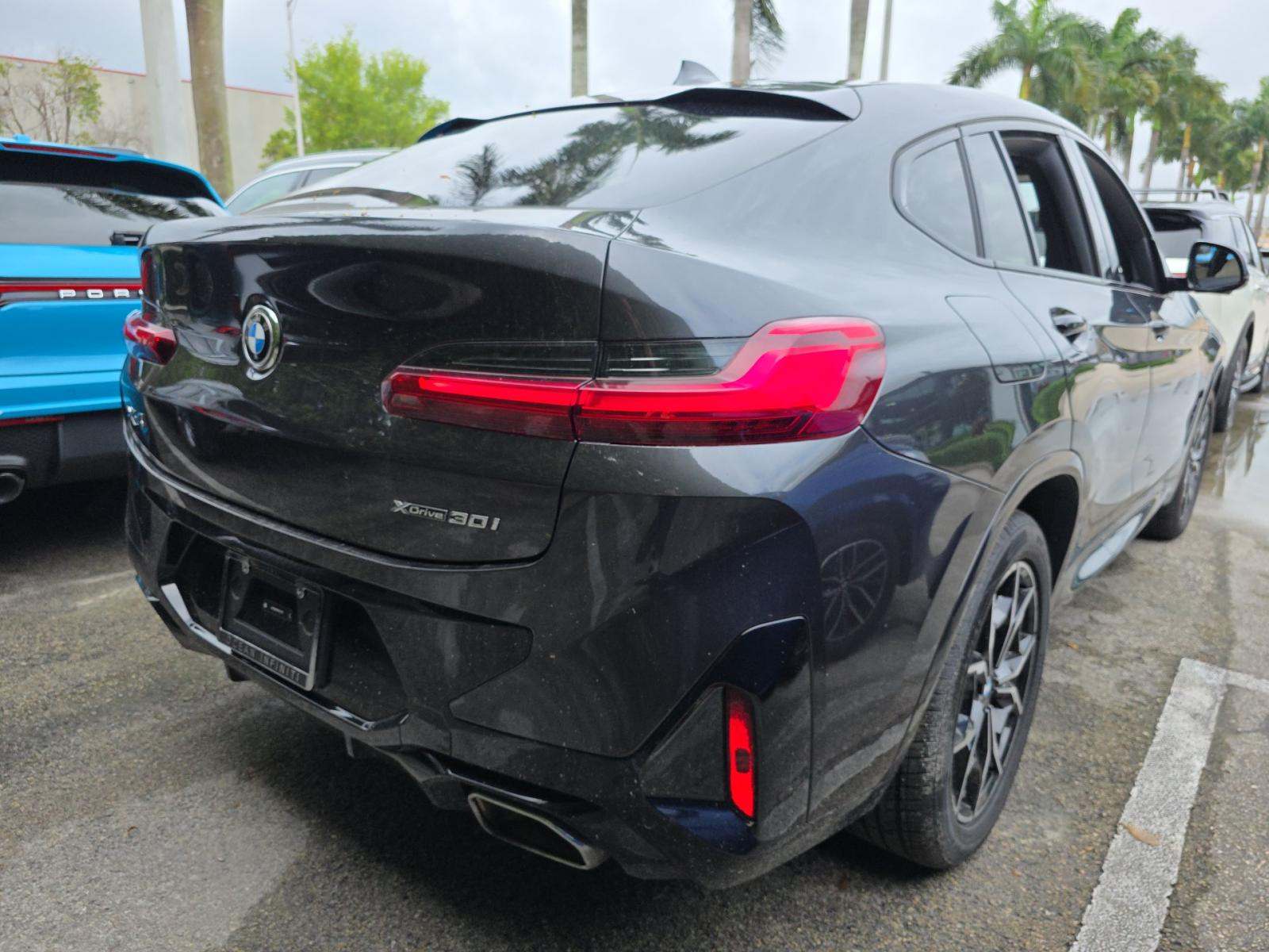 2025 BMW X4 xDrive30i AWD