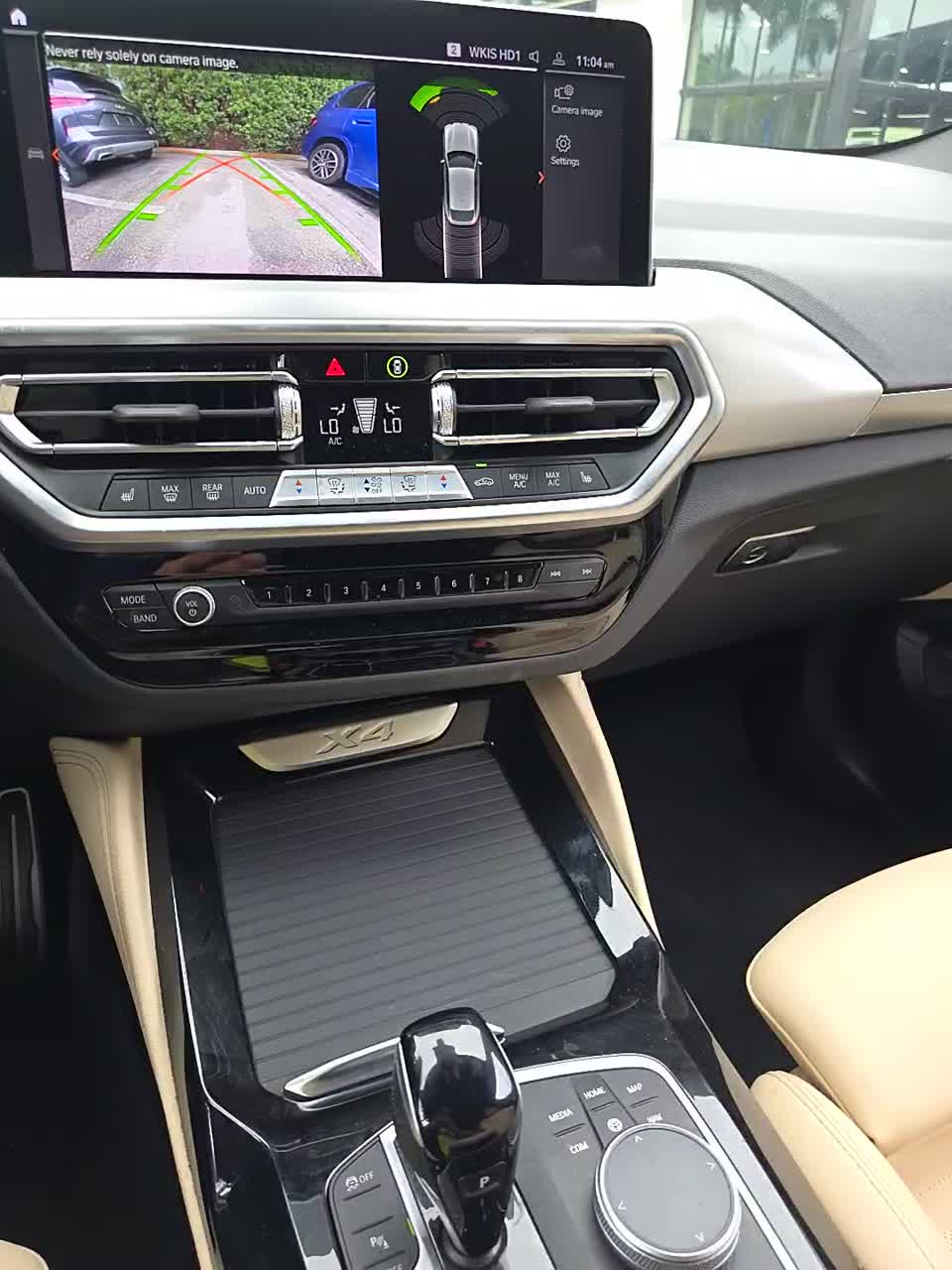 2025 BMW X4 xDrive30i AWD