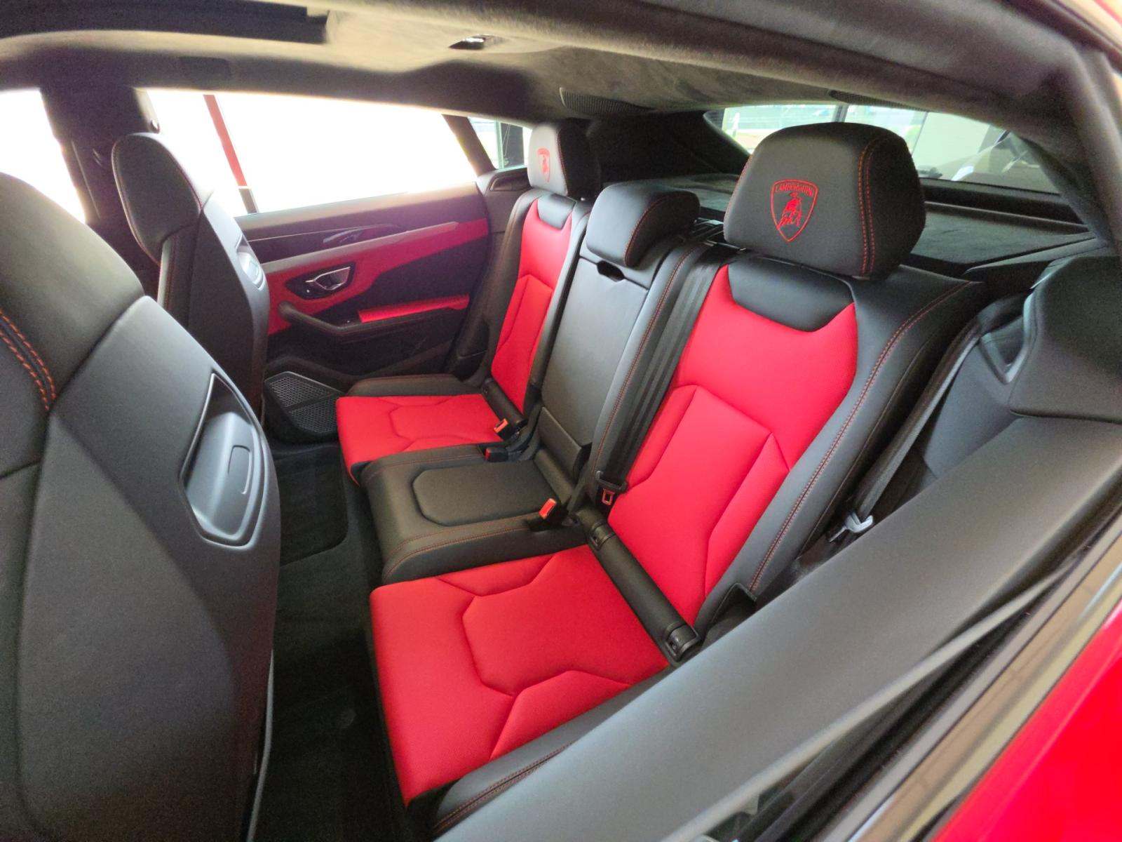 2019 Lamborghini Urus Base AWD