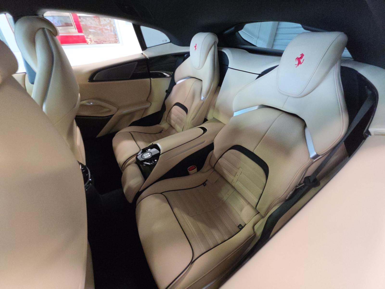 2024 Ferrari Purosangue Base AWD