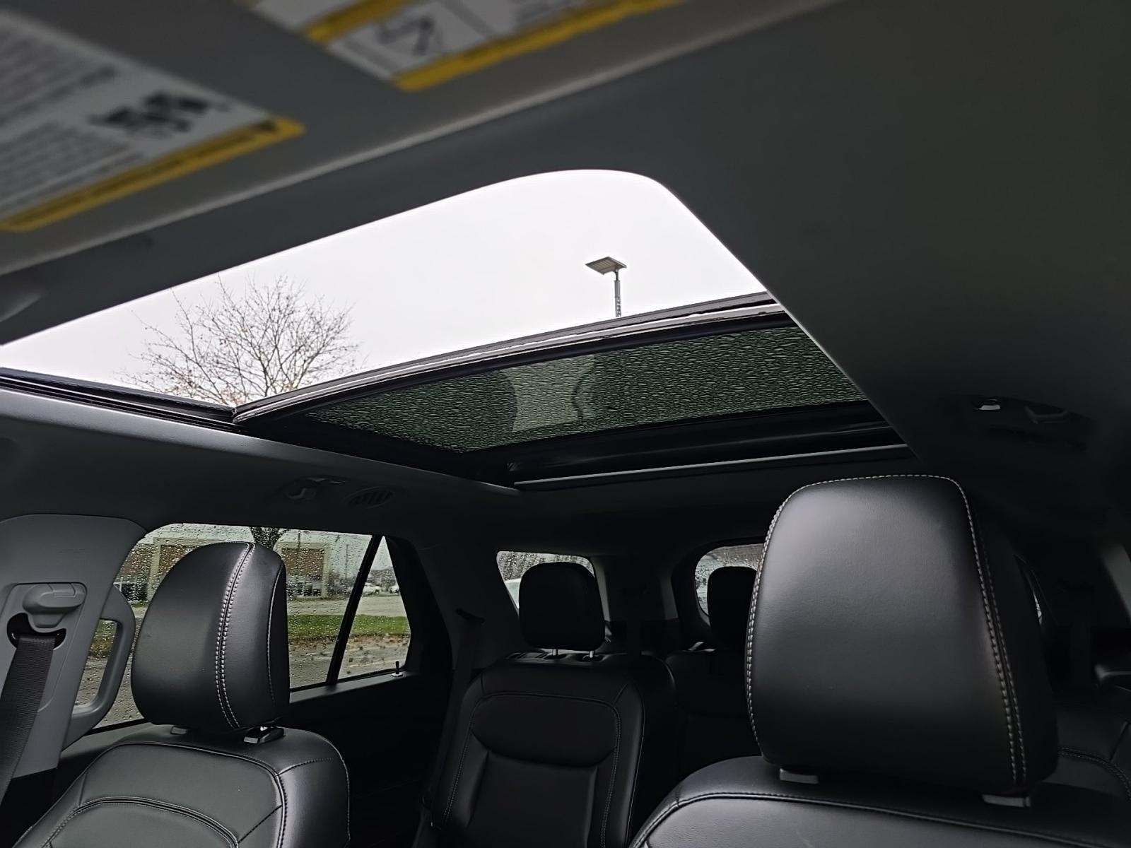 2023 Ford Explorer XLT AWD