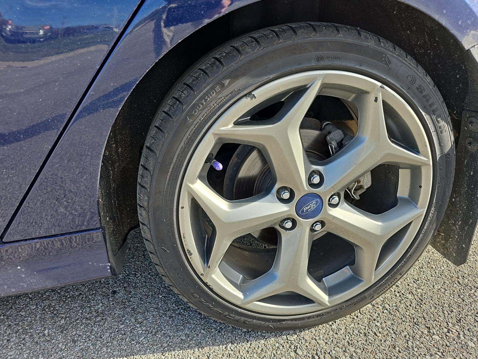 2017 Ford Focus ST FWD