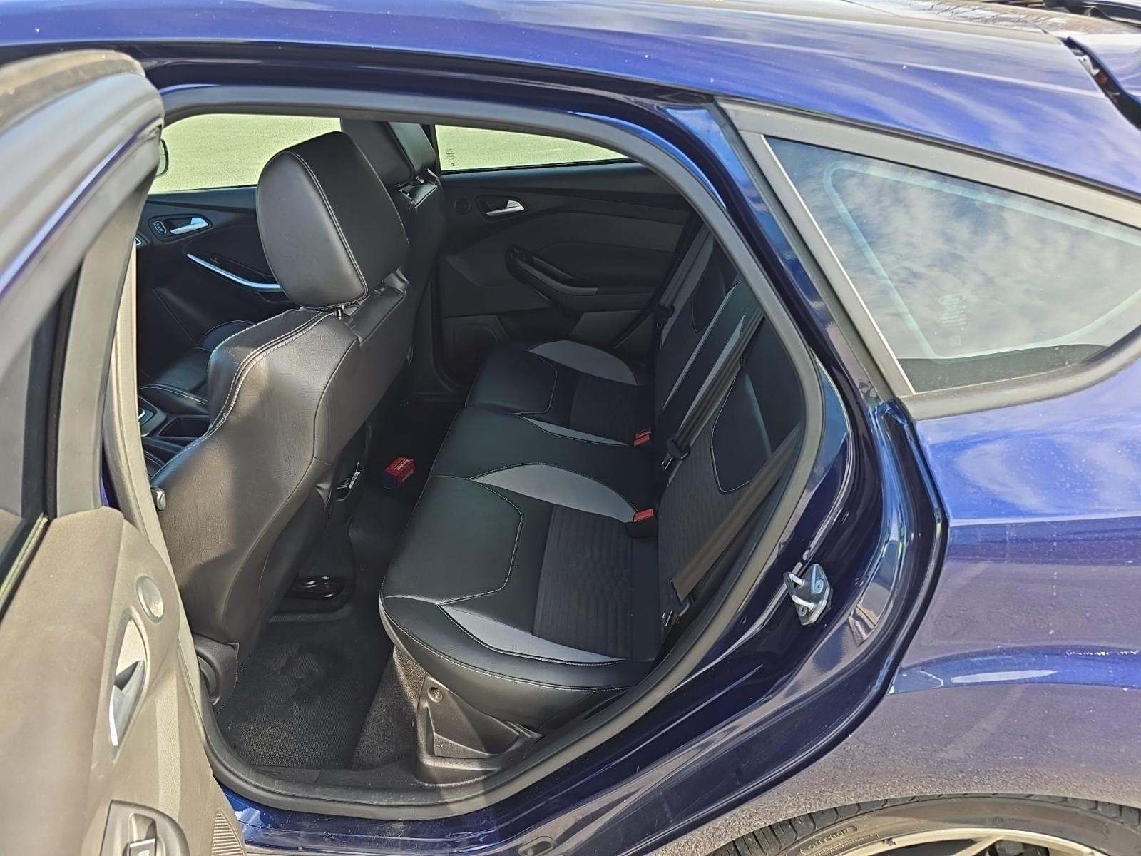 2017 Ford Focus ST FWD