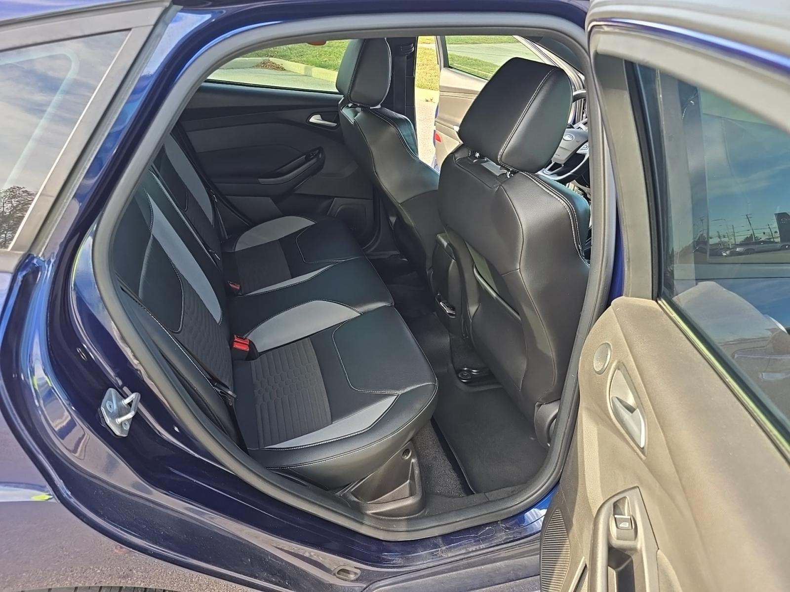 2017 Ford Focus ST FWD