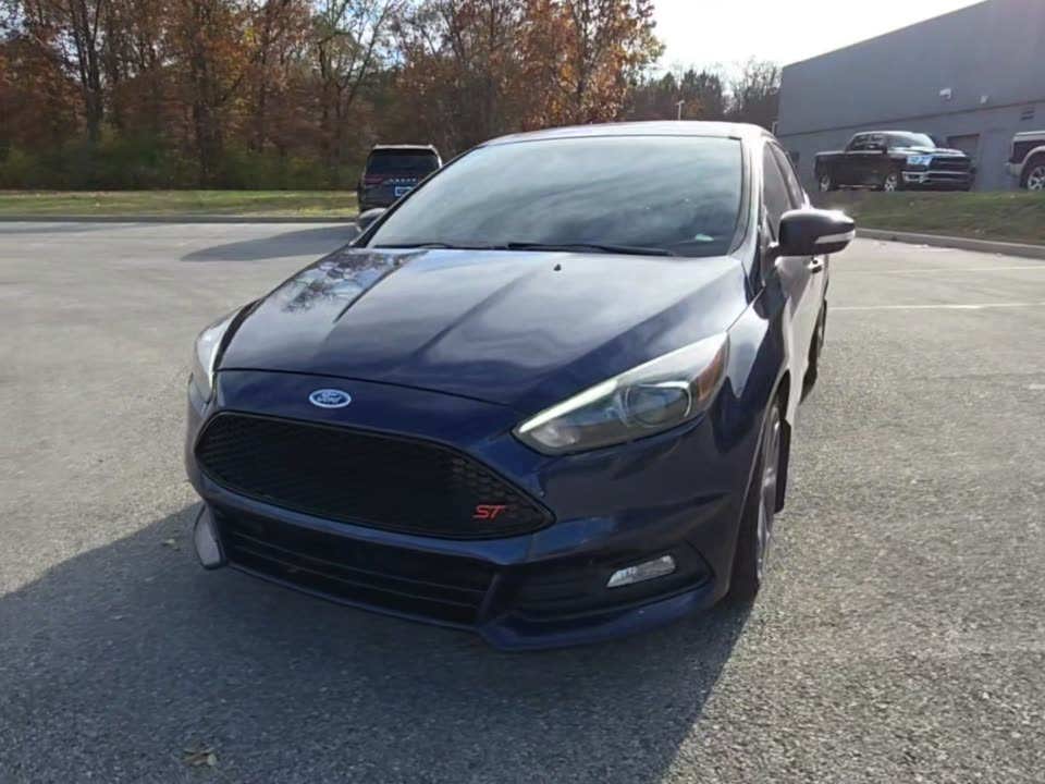 2017 Ford Focus ST FWD