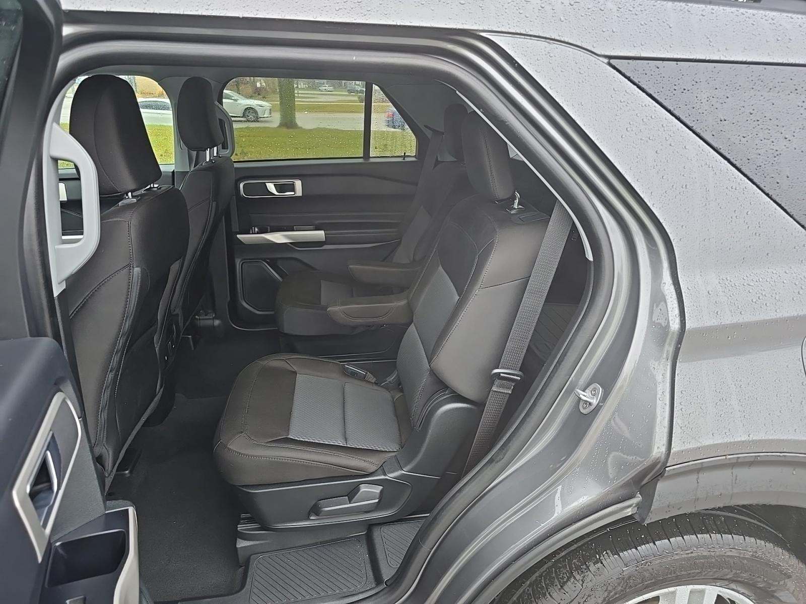 2023 Ford Explorer XLT AWD