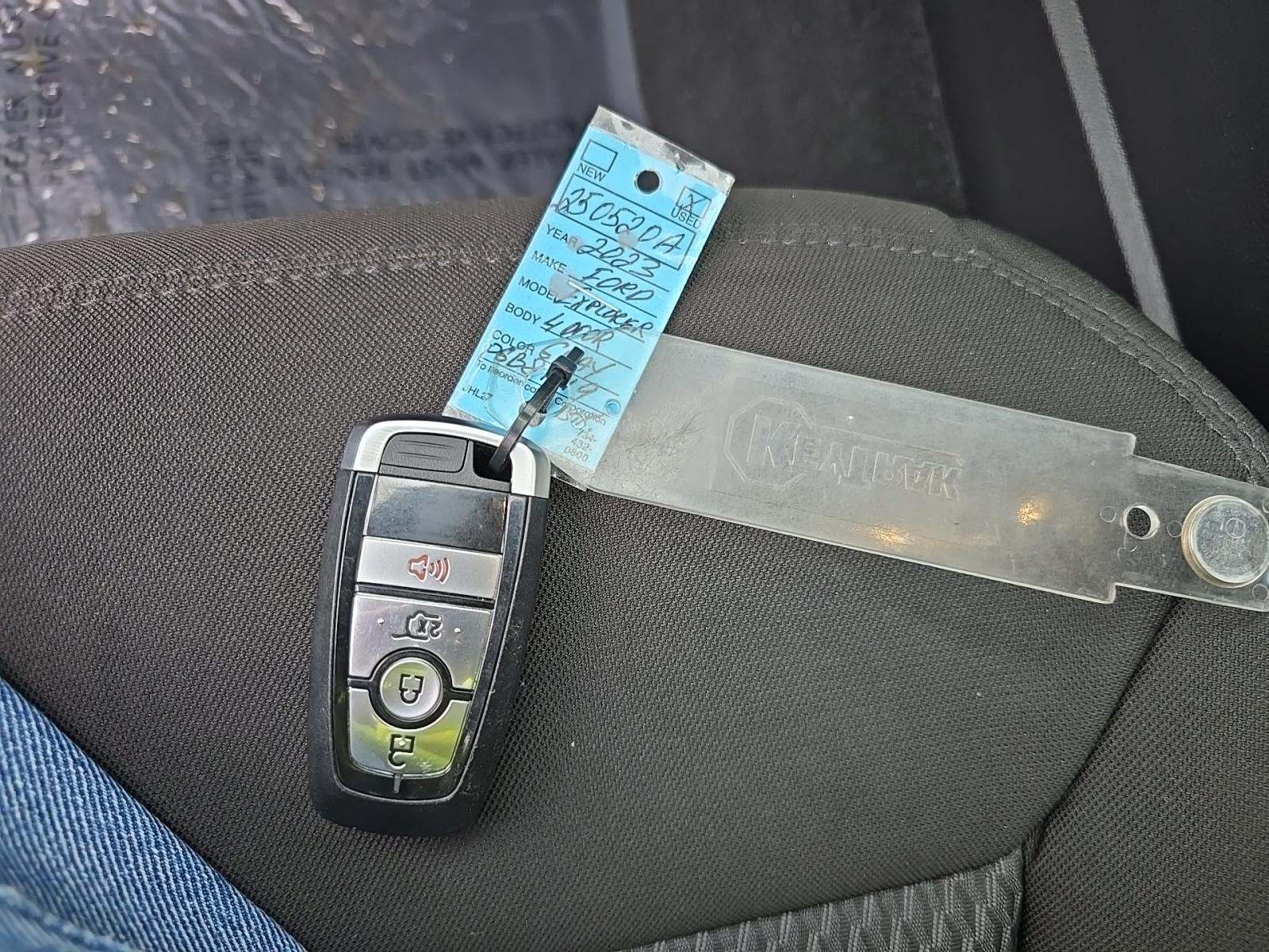 2023 Ford Explorer XLT AWD