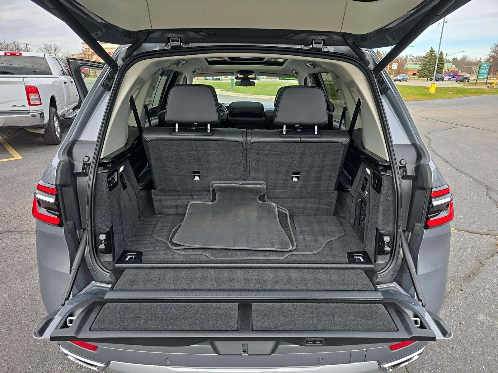 2024 BMW X7 xDrive40i AWD