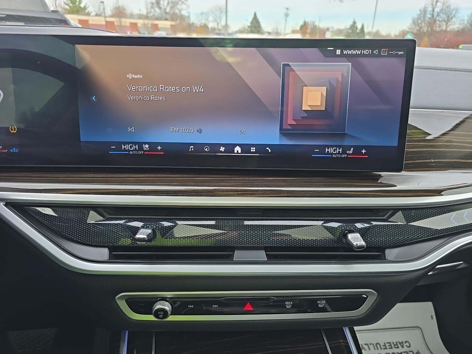 2024 BMW X7 xDrive40i AWD