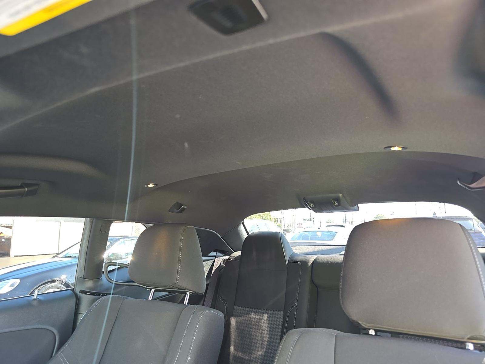 2022 Dodge Challenger SXT RWD