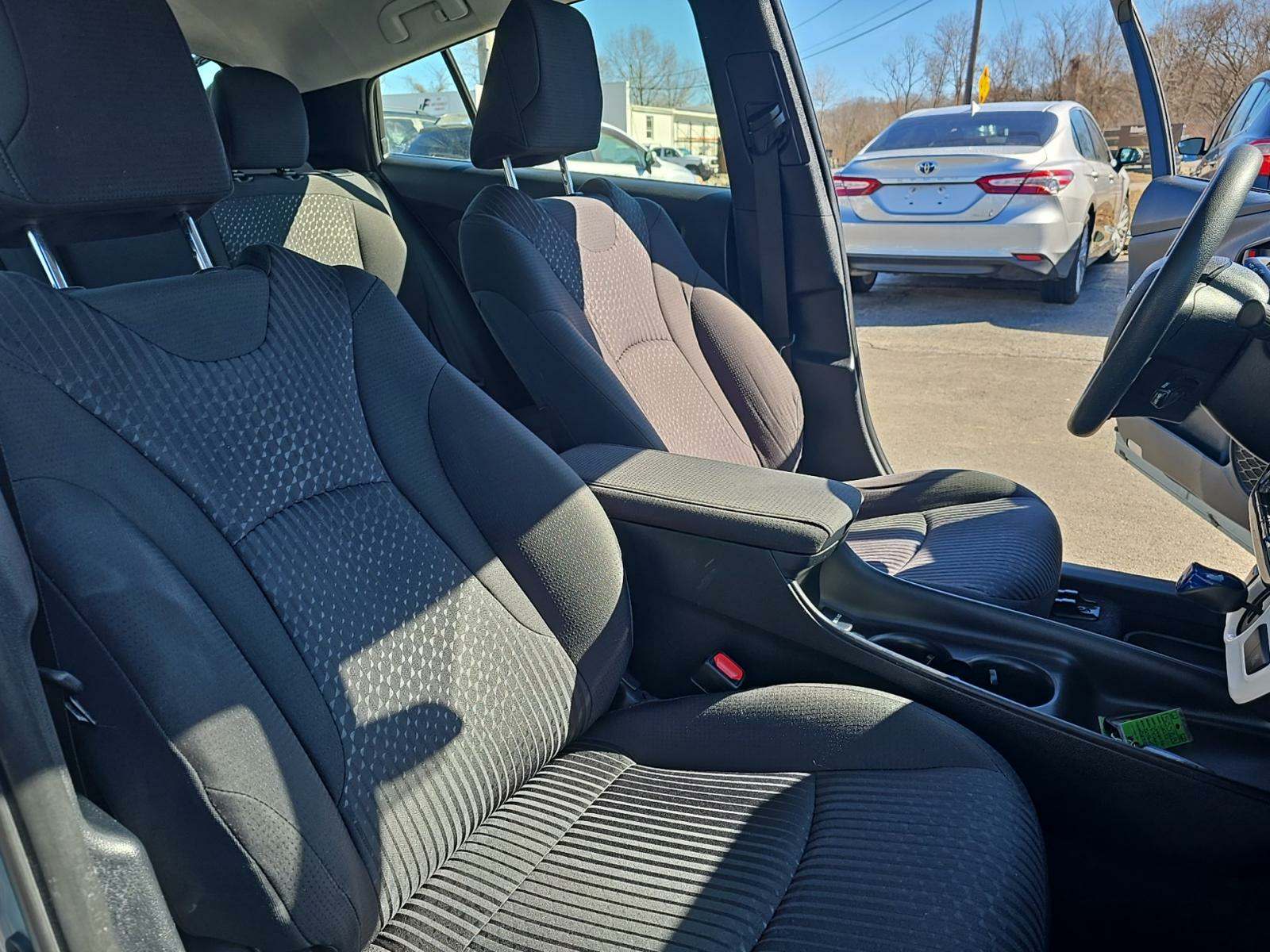 2017 Toyota Prius Two FWD