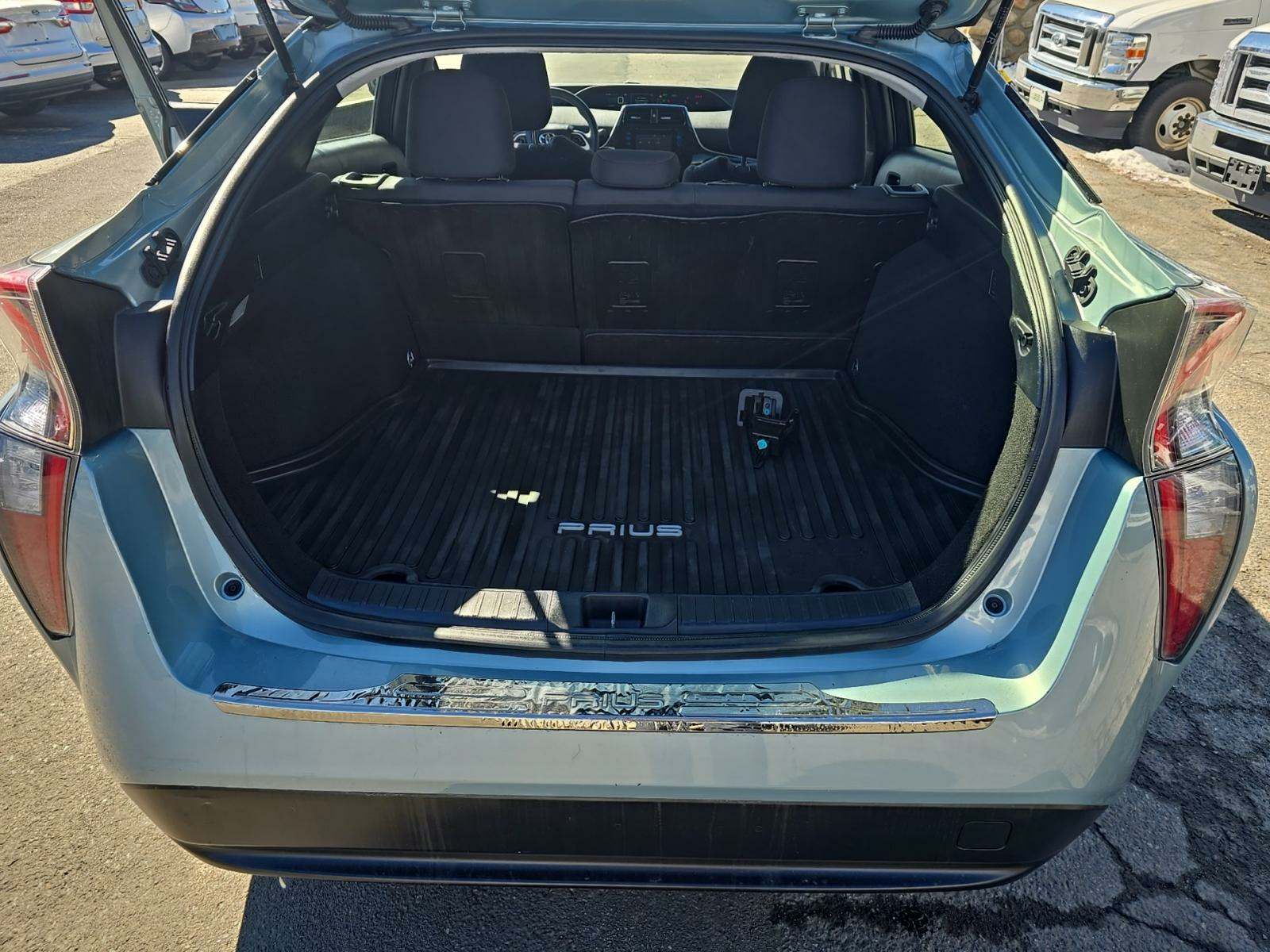 2017 Toyota Prius Two FWD