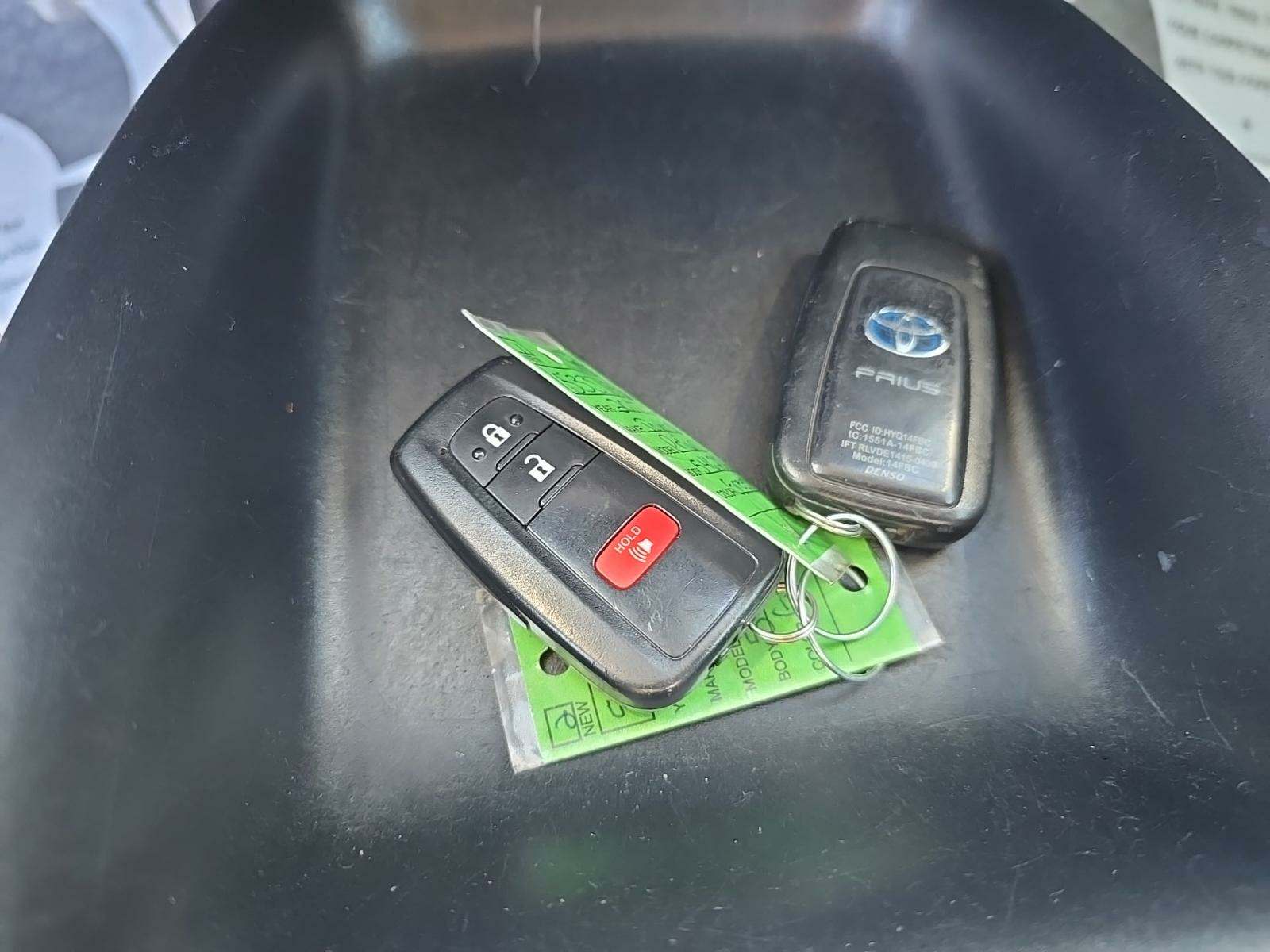 2017 Toyota Prius Two FWD