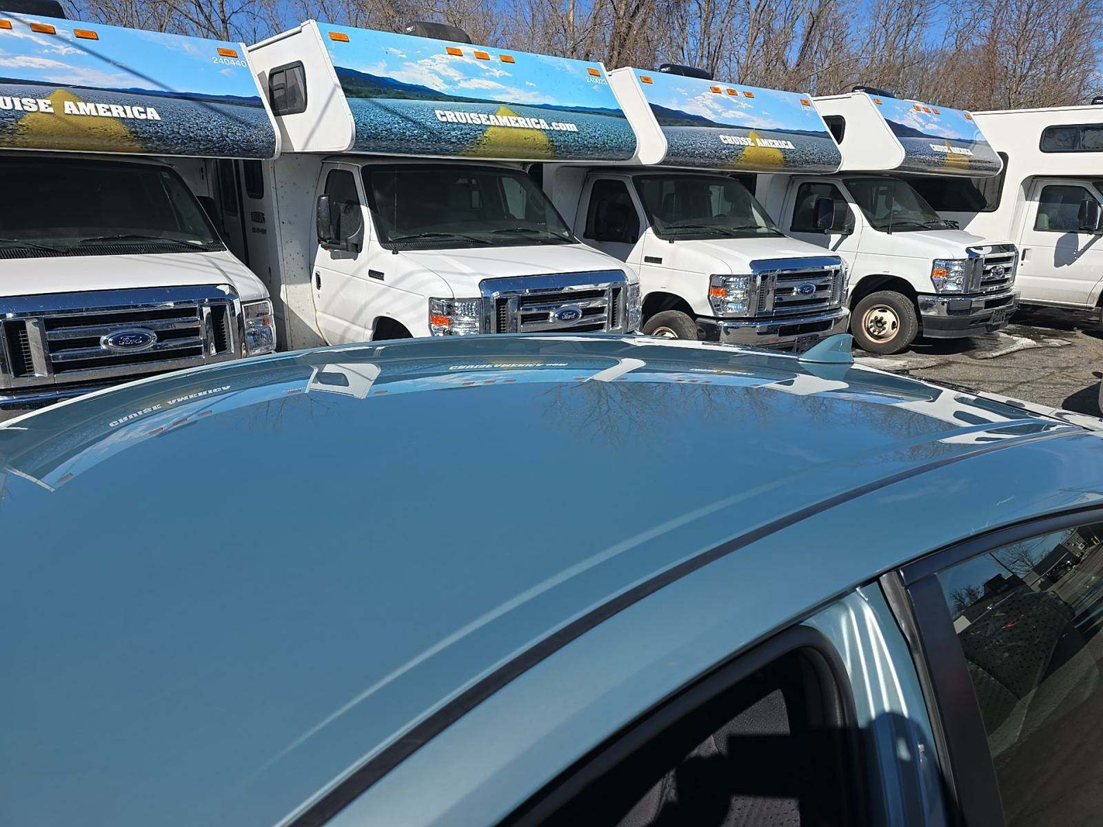 2017 Toyota Prius Two FWD