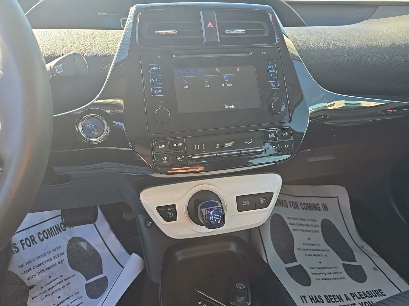 2017 Toyota Prius Two FWD