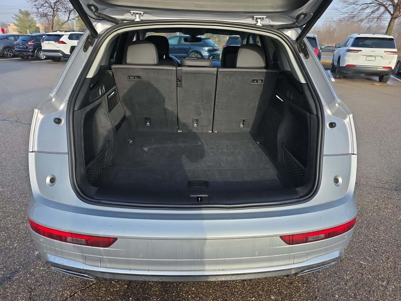 2023 Audi Q5 S line Premium Plus AWD