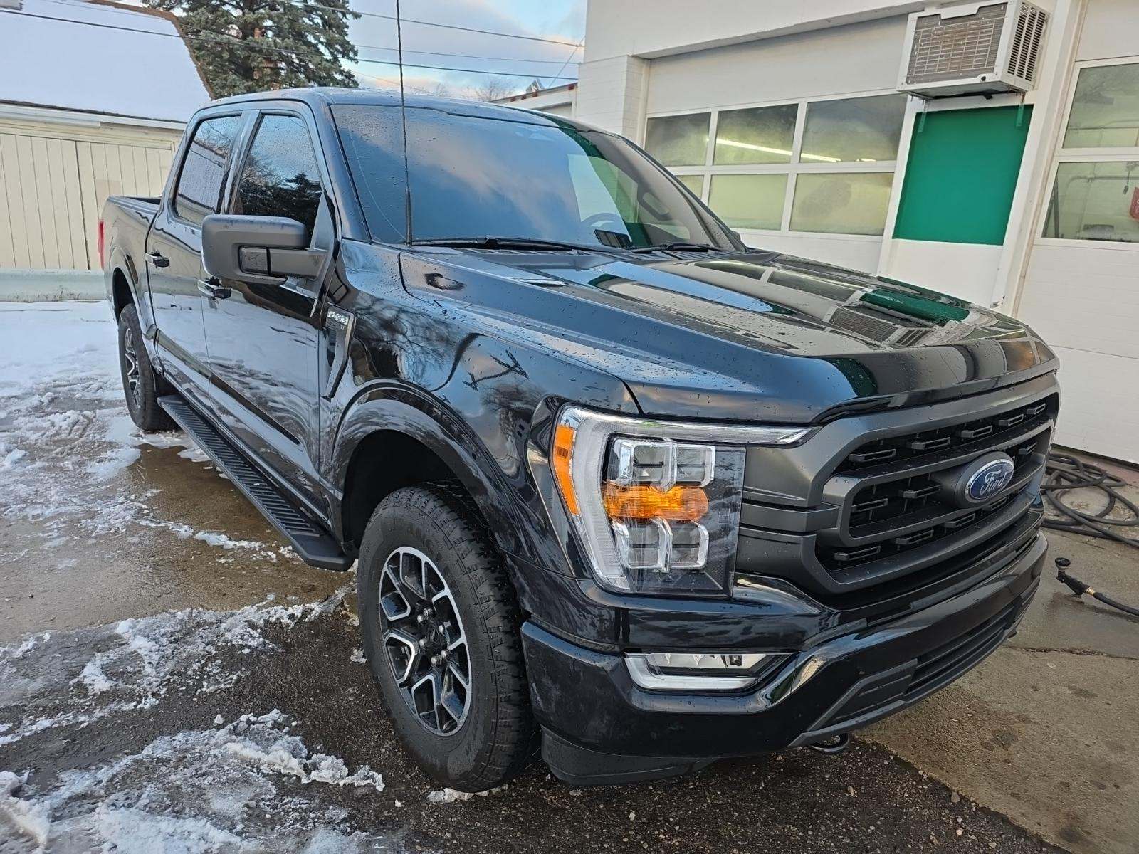 2023 Ford F-150 XLT AWD