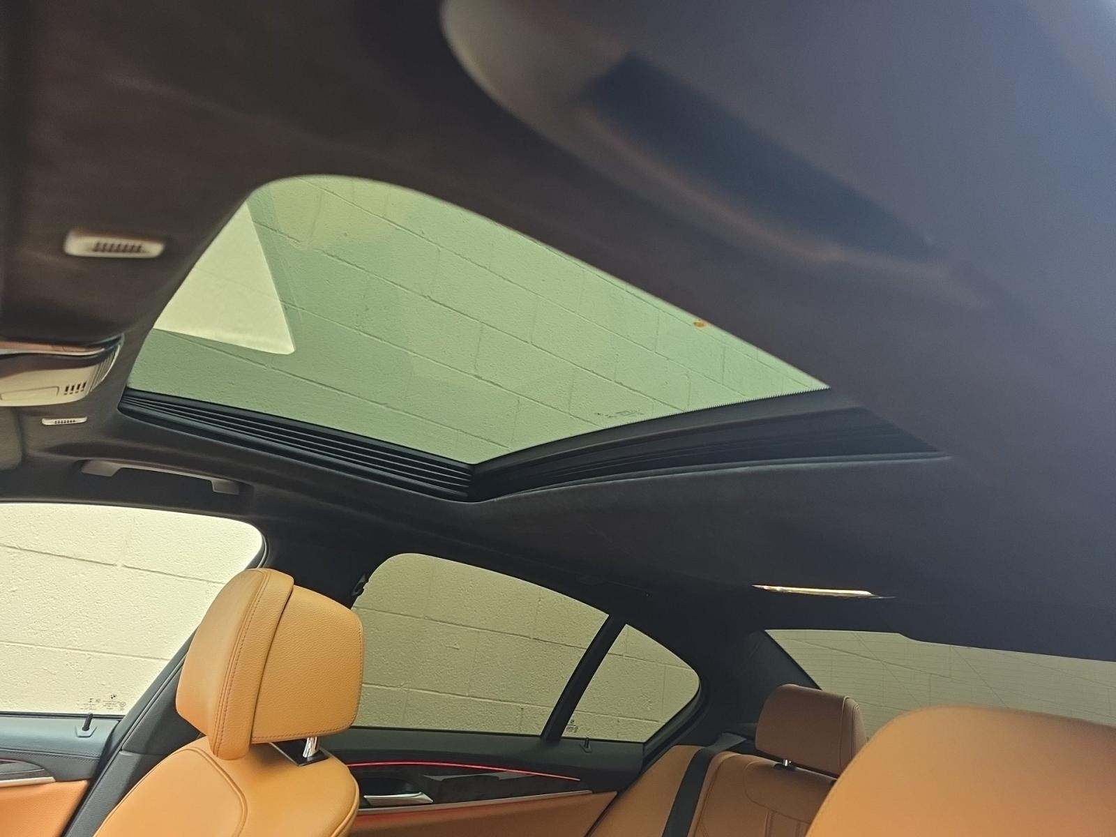 2022 BMW 5 Series M550i xDrive AWD