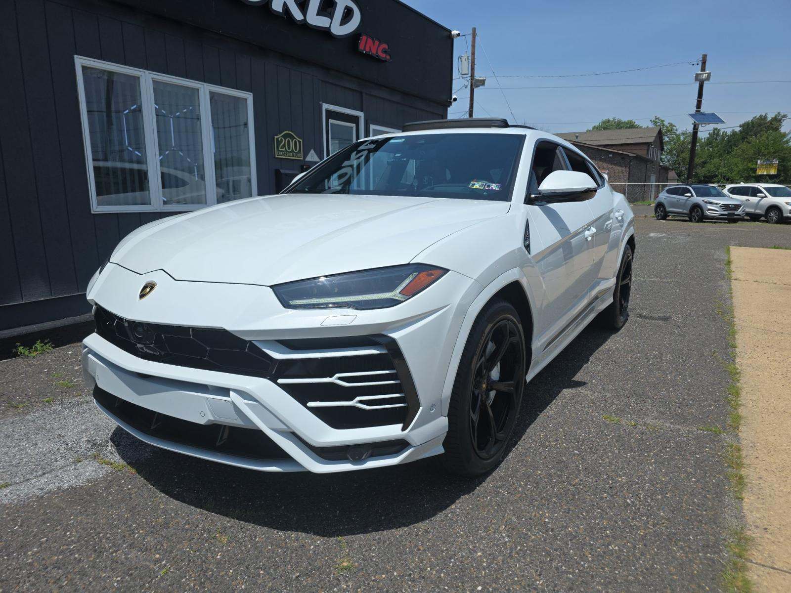 2021 Lamborghini Urus Base AWD