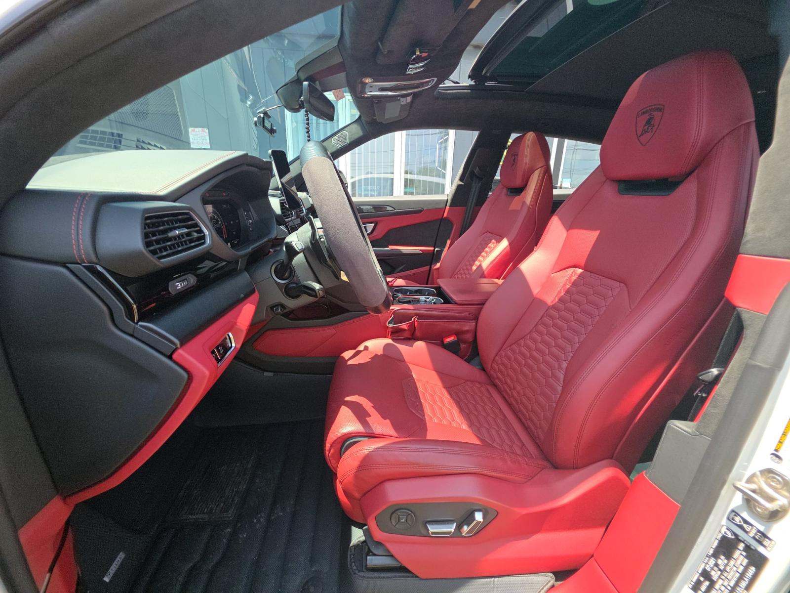 2021 Lamborghini Urus Base AWD