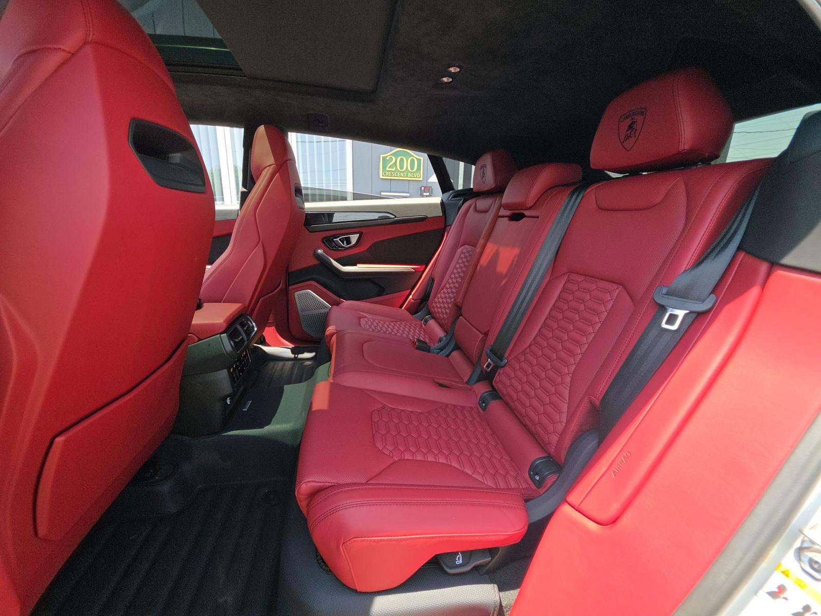 2021 Lamborghini Urus Base AWD