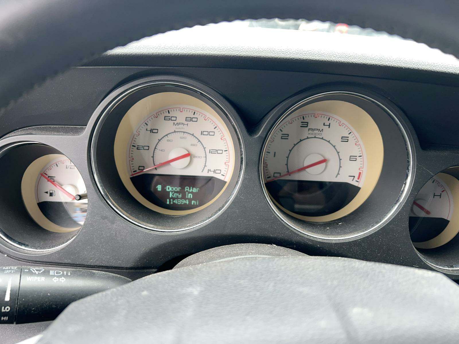 2013 Dodge Challenger SXT RWD